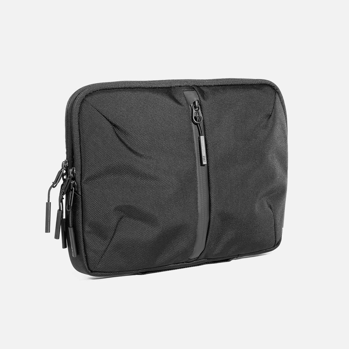 Tech Essentials Small