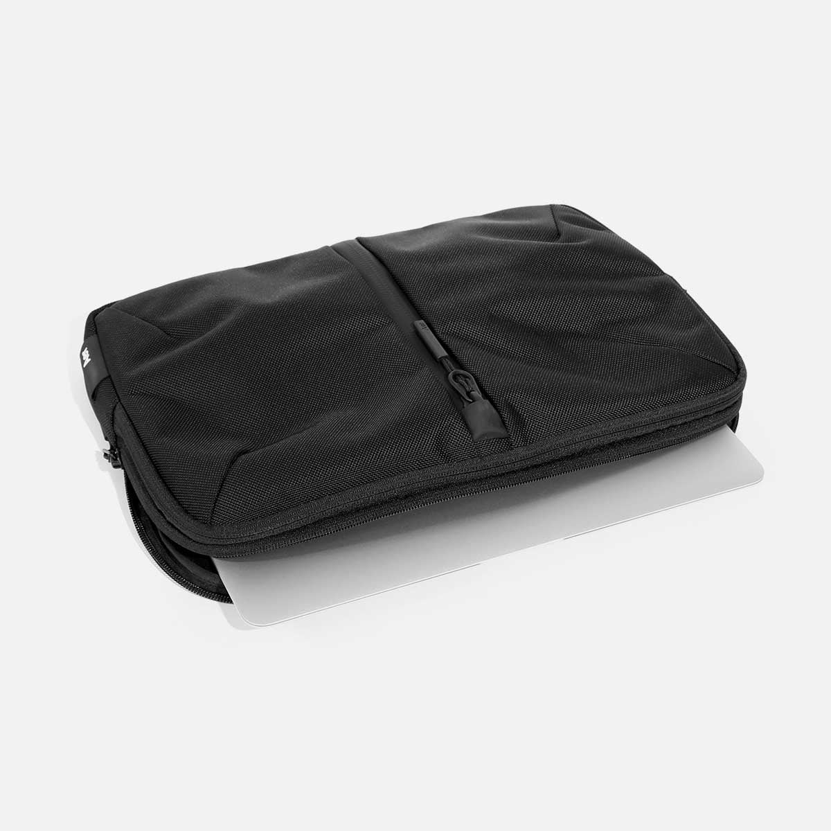 Tech Essentials Small